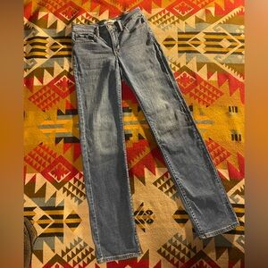Levi’s 314 shaping straight jeans - size 28